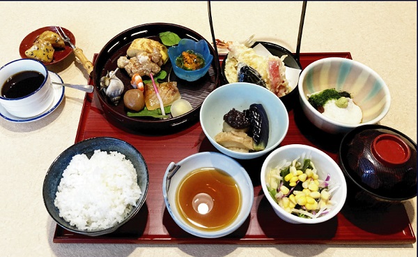 魚つぐ-特製ランチ